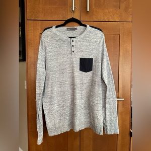 Men’s Light Gray Vince Long Sleeve - Size Large - Fair Condition